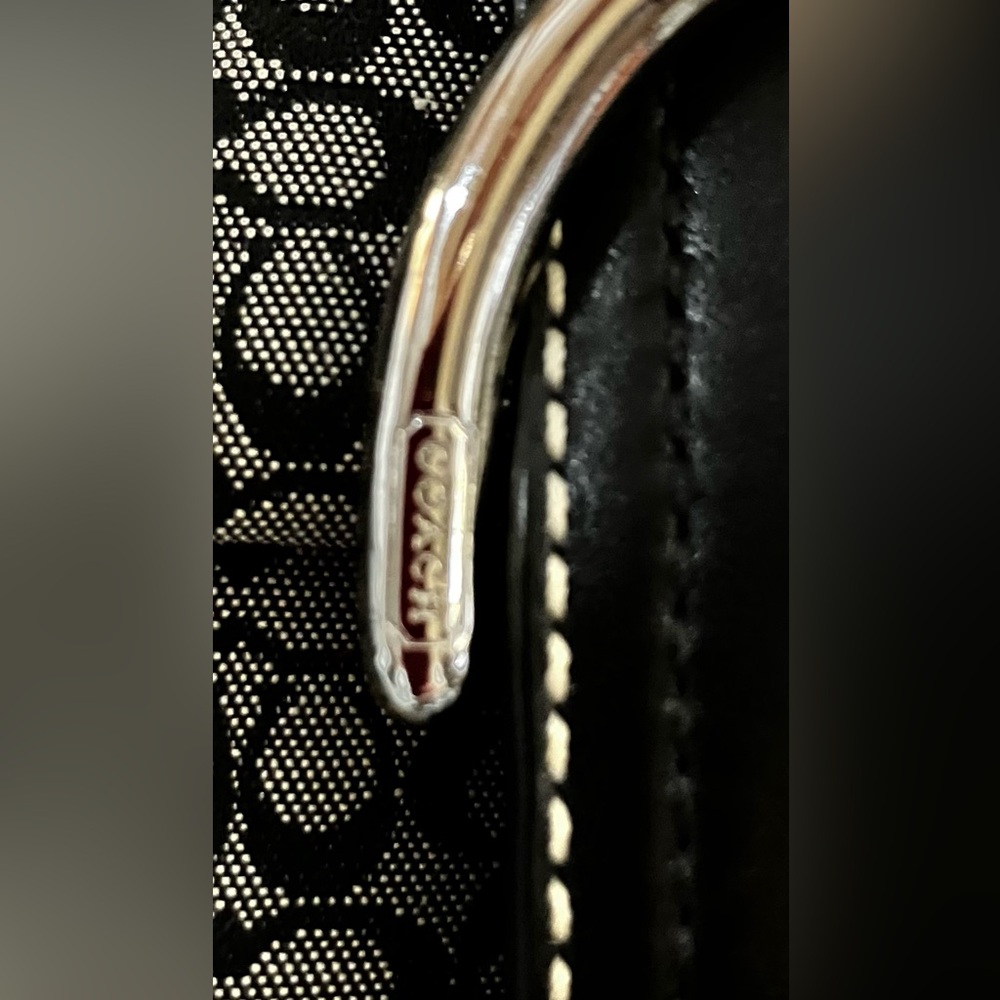 Coach SoHo Black & Gray Signature mini C’s w/silver hardware like new condition - Picture 7 of 12